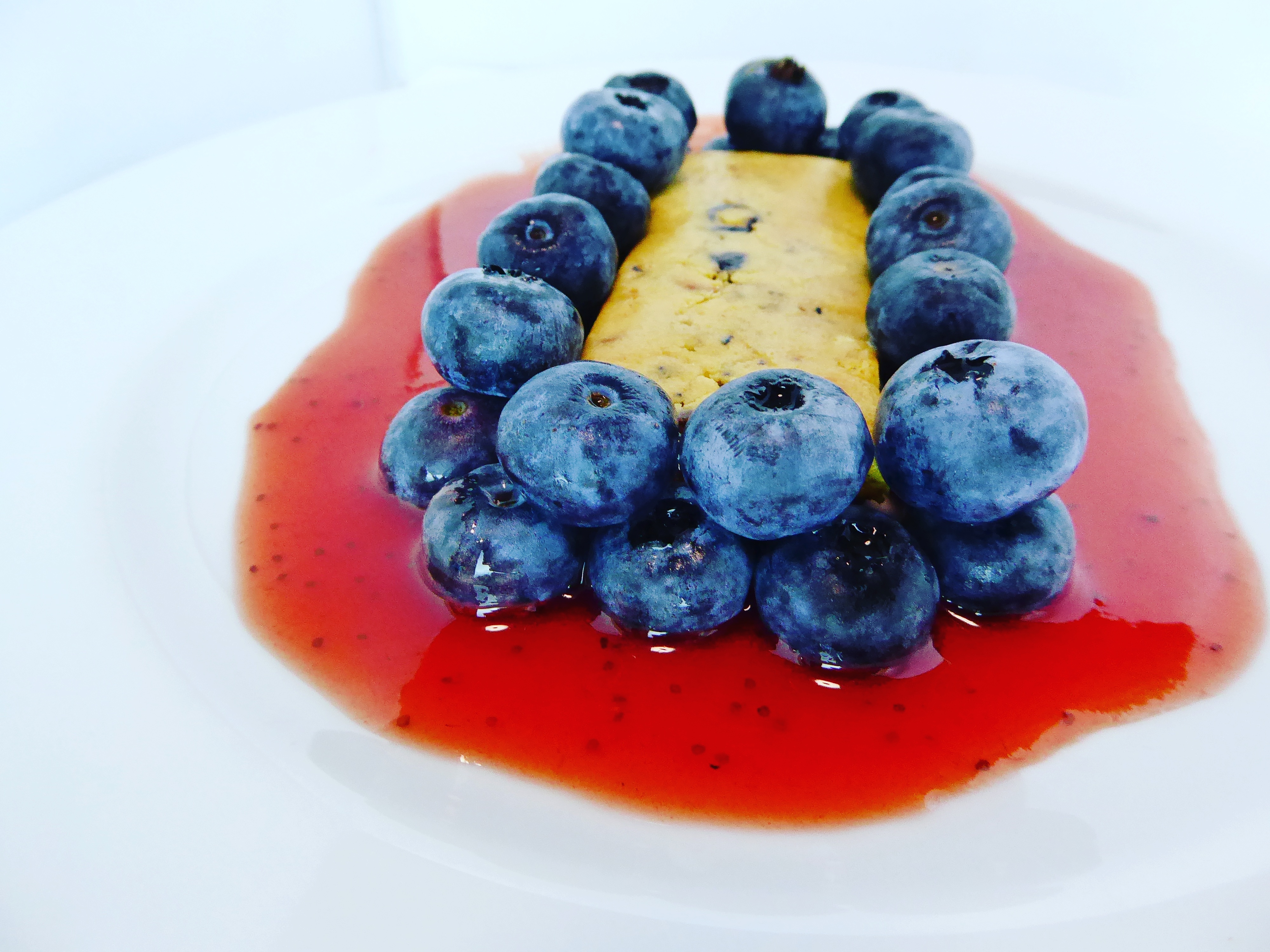 Questbar Blueberry Muffin Protein Bar strawberry sauce blueberries