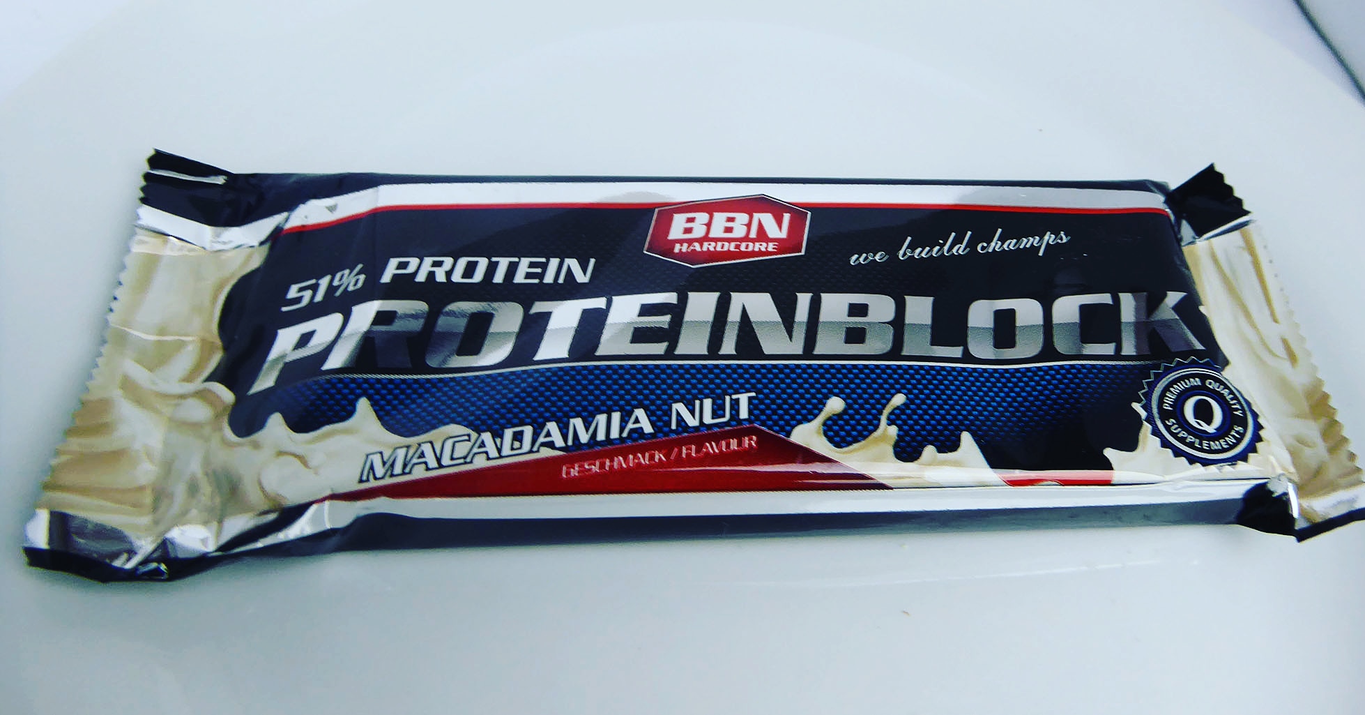 BBN Hardcore Proteinblock Macadamia Nut Protein Bar